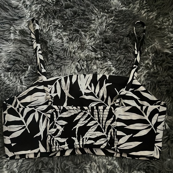 black and white forever 21 tank - Picture 2 of 3